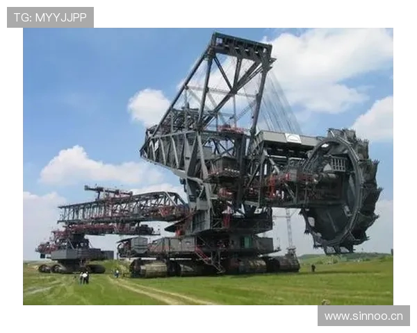 挖掘机品牌历史故事