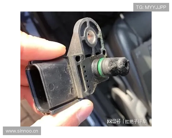 挖掘机进气歧管压力传感器